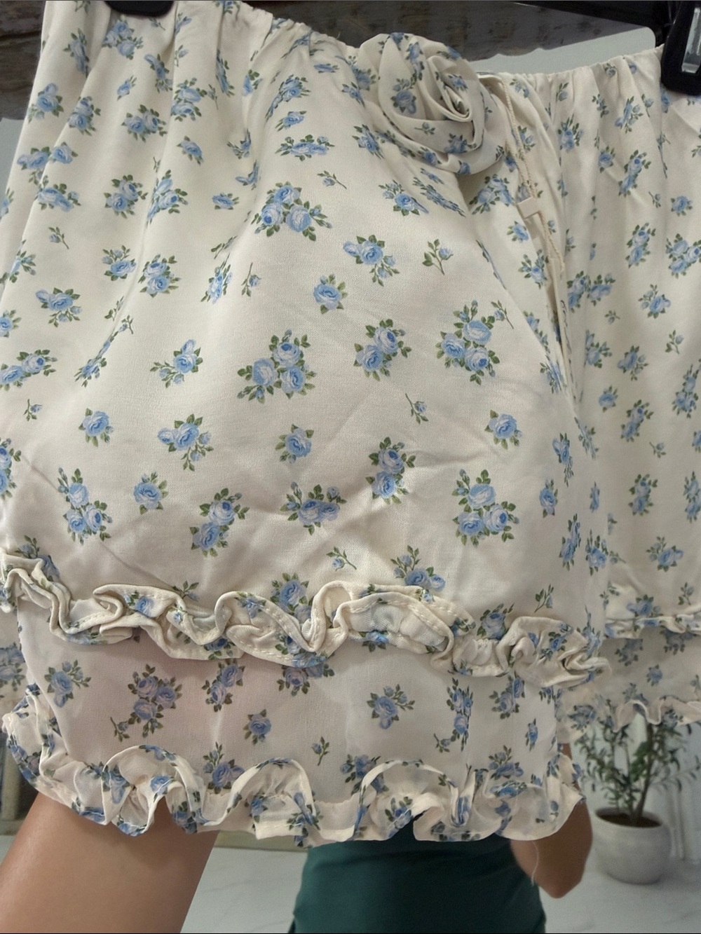 NWT For Love And Lemons Cream Mini Skirt with Blue Floral Print - Picture 6 of 6